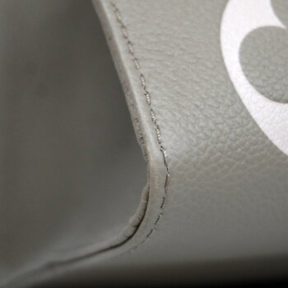 Louis Vuitton Monogram Implant On The Go MM Handbag - Picture 6 of 7